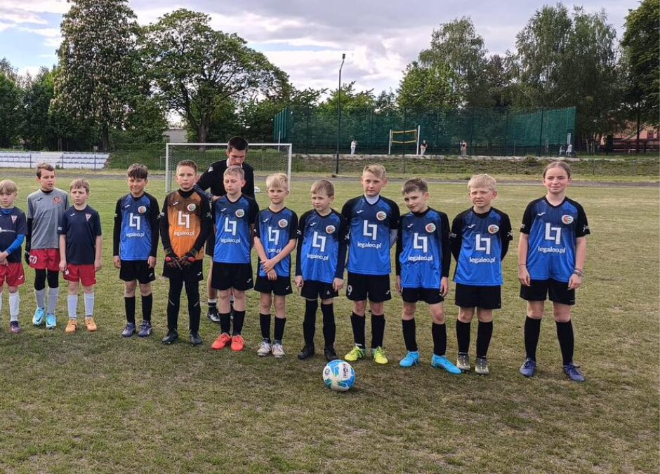 E1: Kolejarz Gliwice – Naprzód