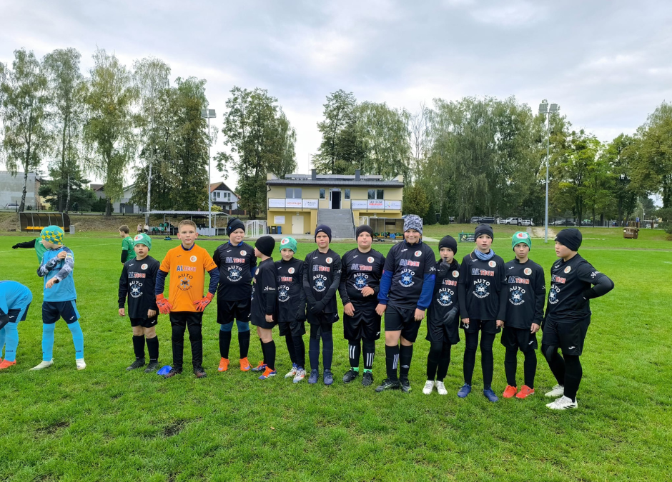 E1: Victoria Pilchowice – Naprzód